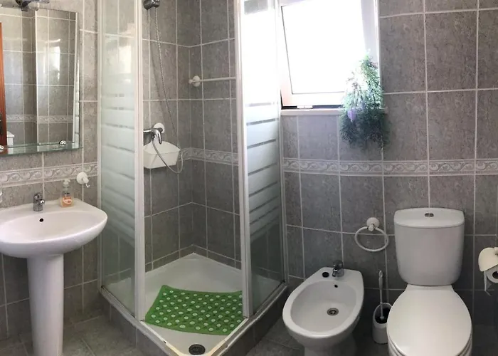 Belavista With Private Pool 페하구도